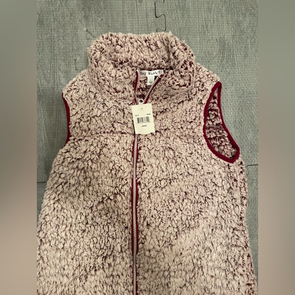 Women’s “say what?” Zip up Sweater vest, super soft! New with tag. Size large. - Picture 6 of 6